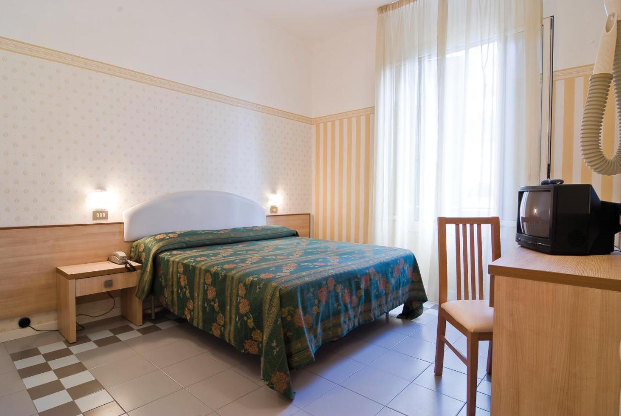 Hotel Loris - Valentini Family Village Bellaria-Igea Marina Ngoại thất bức ảnh