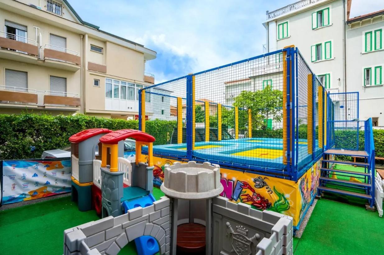 Hotel Loris - Valentini Family Village Bellaria-Igea Marina Ngoại thất bức ảnh